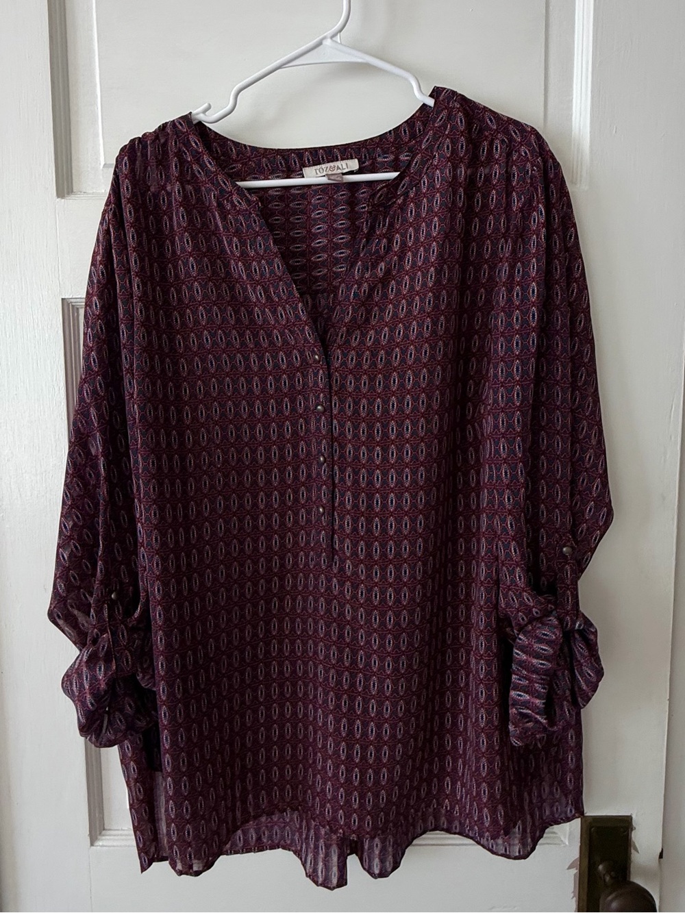 Roz & Ali Burgundy Printed V-Neck Roll-Tab Sleeve Blouse Sz 3X